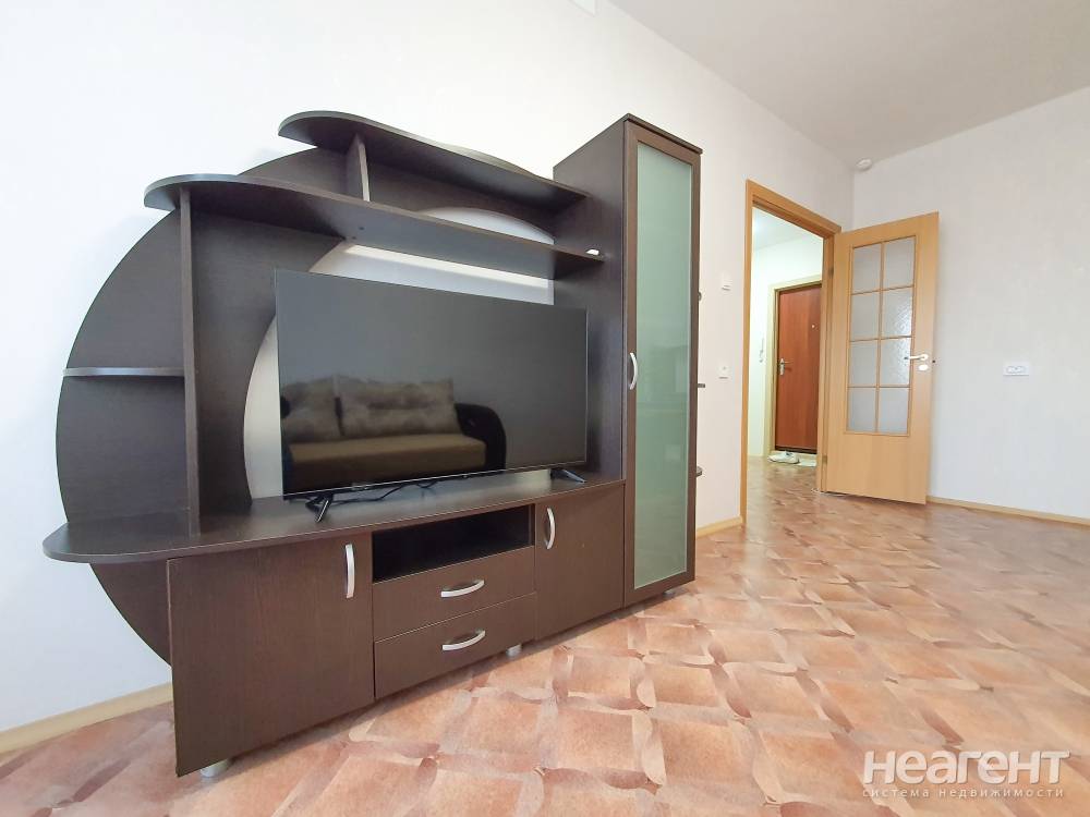 Сдается 1-комнатная квартира, 40 м²