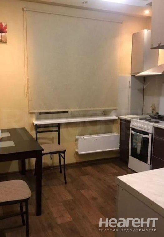 Продается 1-комнатная квартира, 40 м²