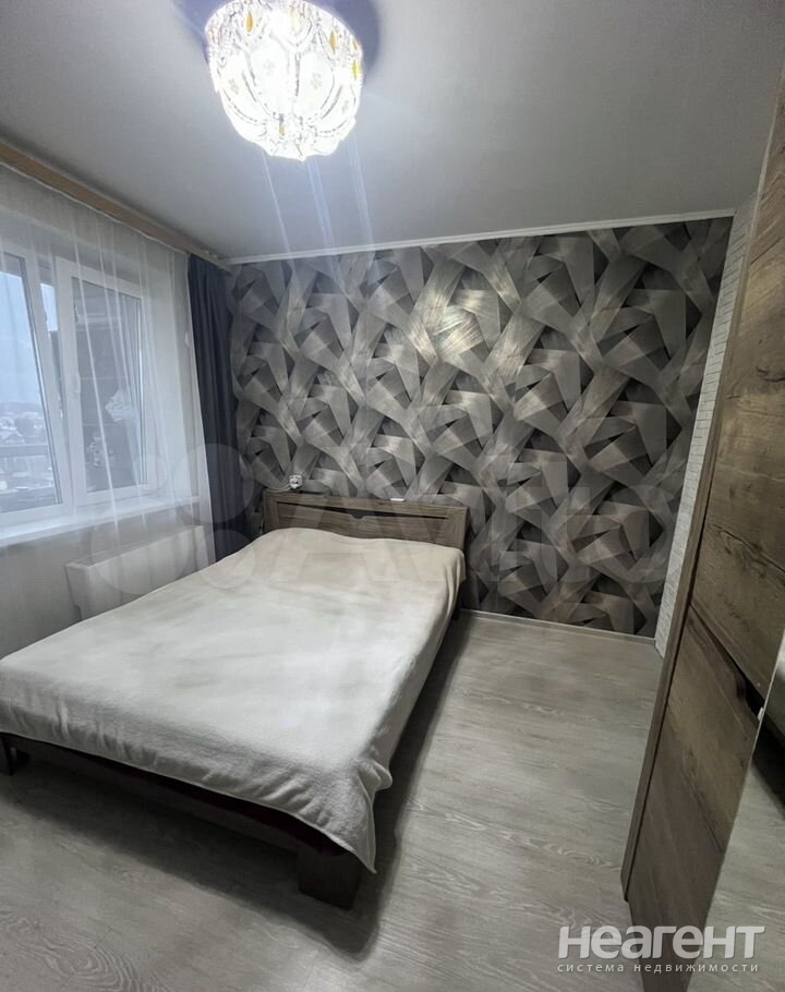 Продается 2-х комнатная квартира, 225 м²