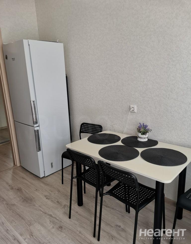 Сдается 1-комнатная квартира, 36 м²