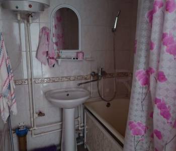 Продается 3-х комнатная квартира, 57 м²