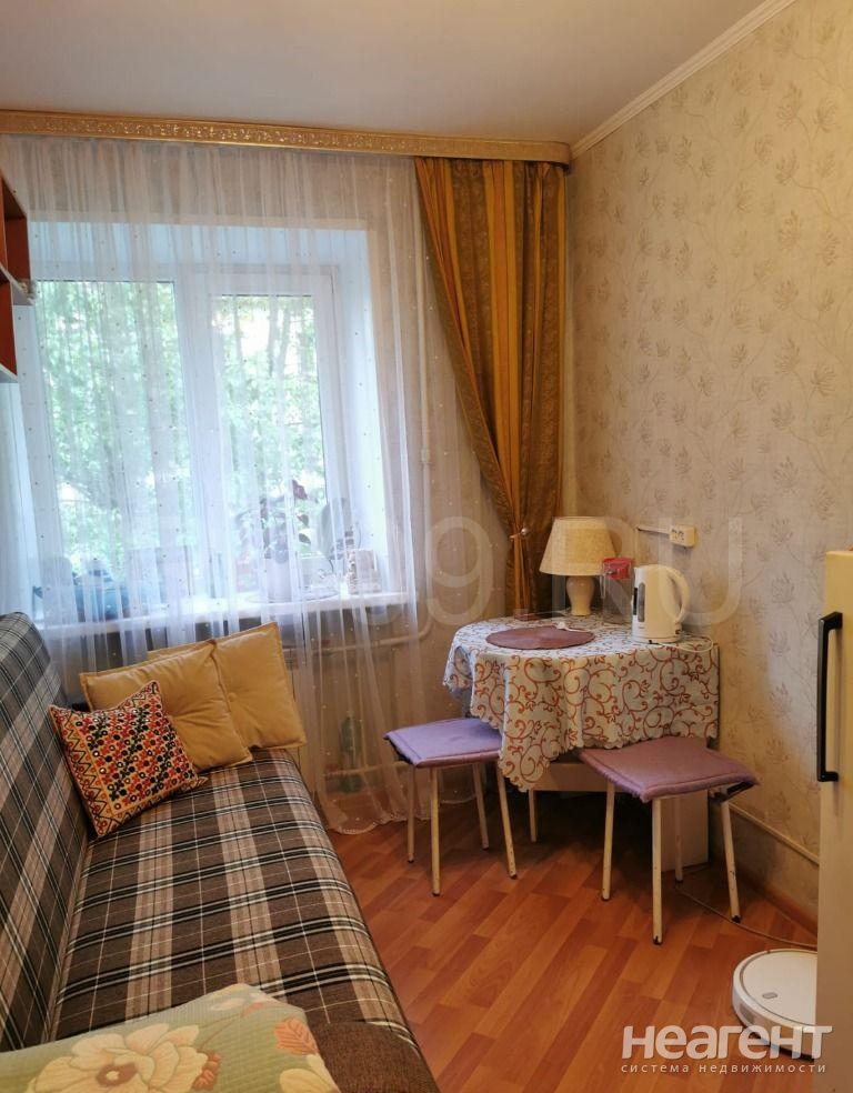 Продается 1-комнатная квартира, 10 м²