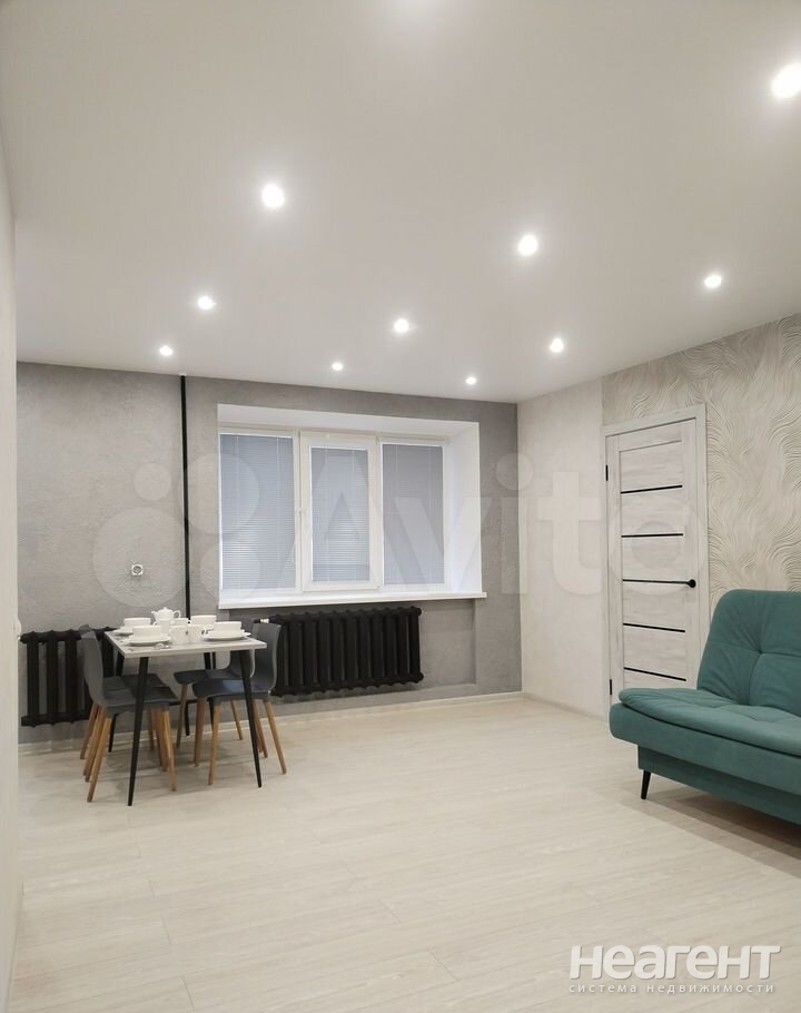 Продается 2-х комнатная квартира, 42 м²