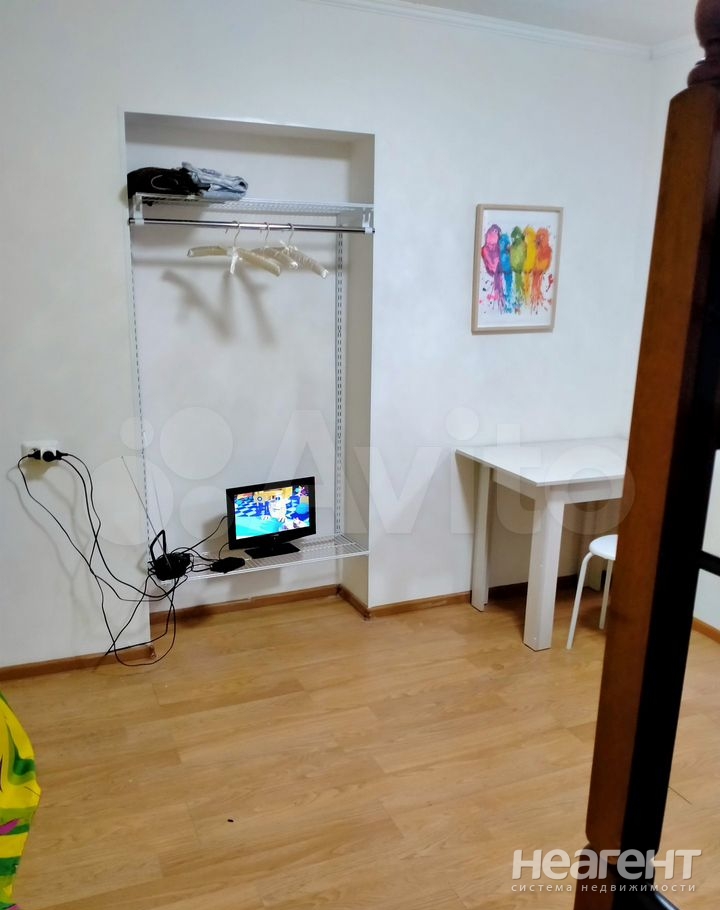 Продается 1-комнатная квартира, 18 м²