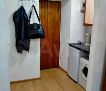 Продается 1-комнатная квартира, 18 м²