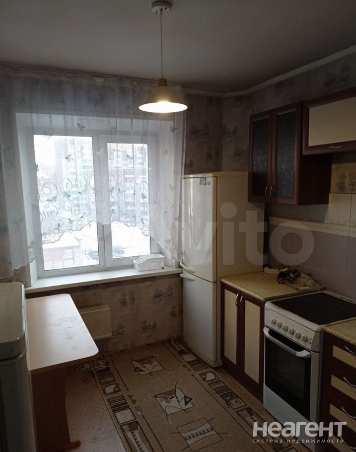 Продается Многокомнатная квартира, 76,7 м²