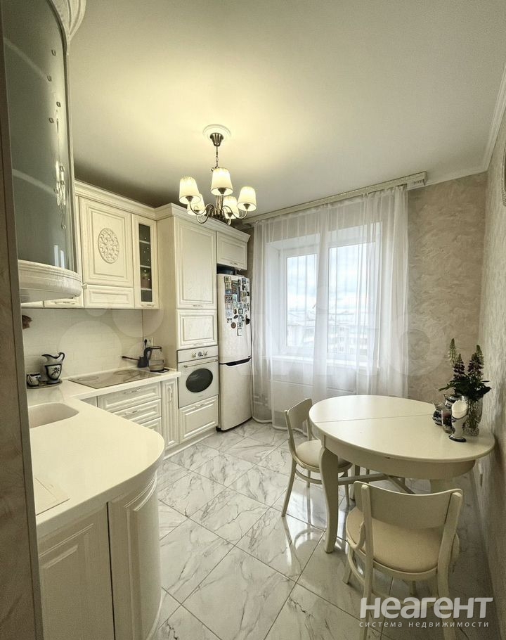 Продается 2-х комнатная квартира, 54 м²