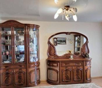 Продается Многокомнатная квартира, 79 м²