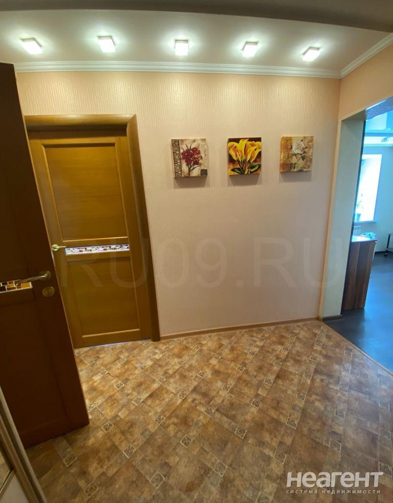 Продается 2-х комнатная квартира, 52 м²