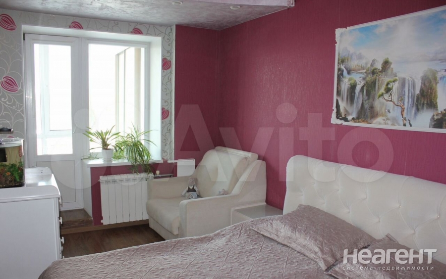 Продается 3-х комнатная квартира, 98 м²