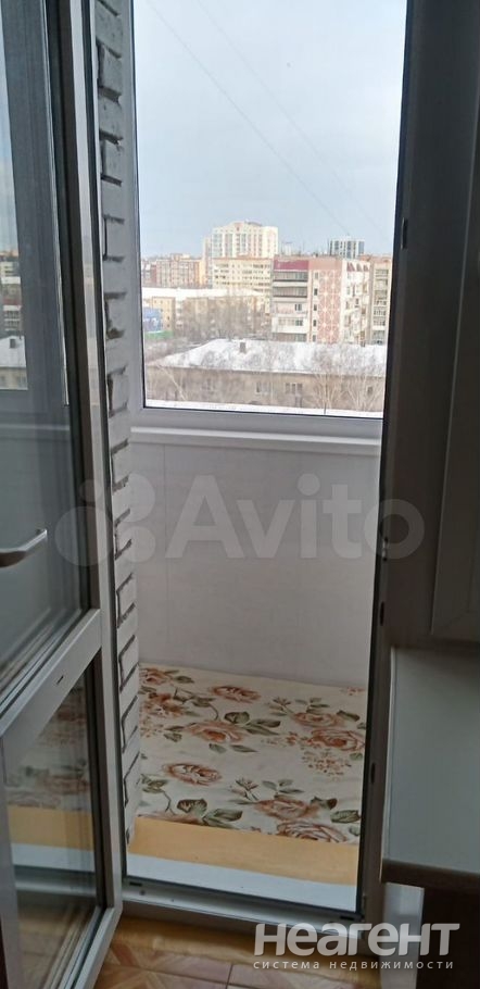 Продается 1-комнатная квартира, 38 м²