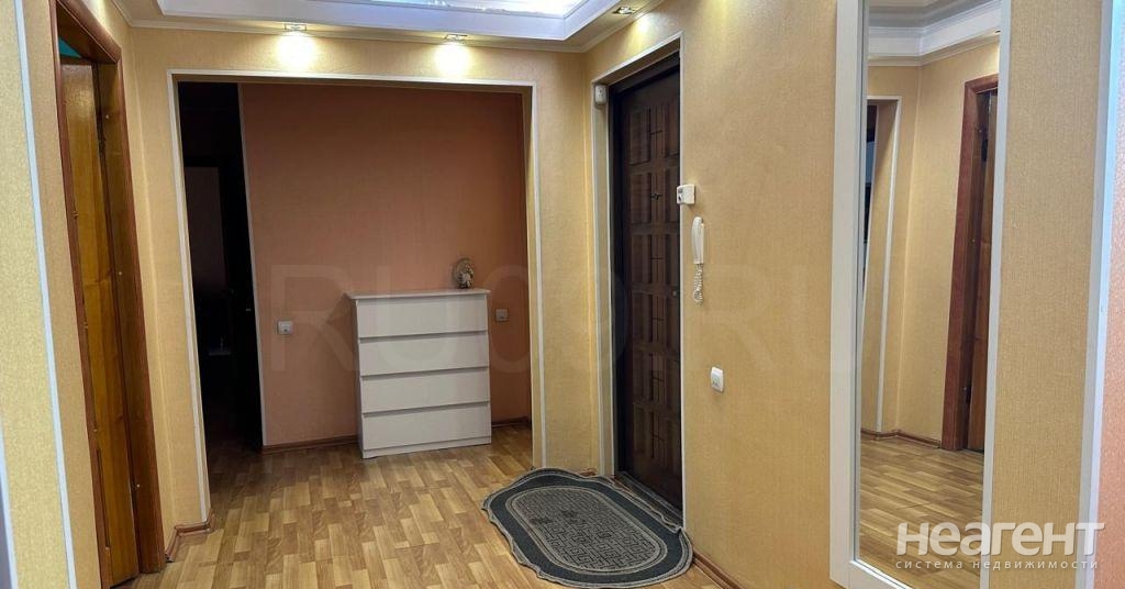 Продается Многокомнатная квартира, 112 м²