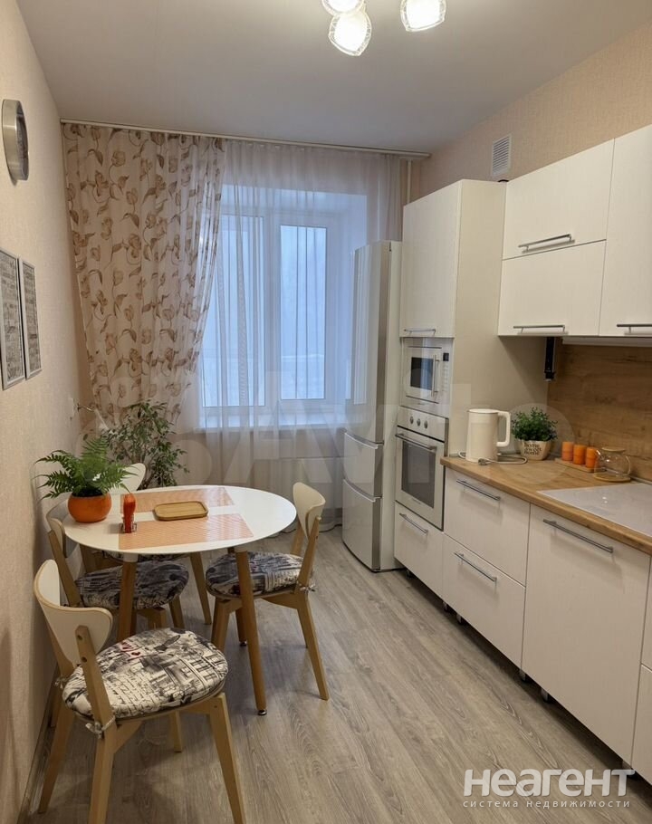 Продается 1-комнатная квартира, 40,1 м²