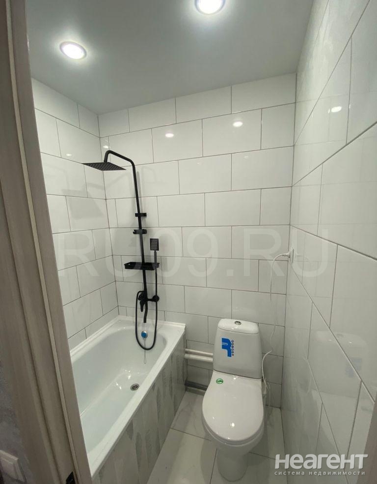 Продается 1-комнатная квартира, 12 м²