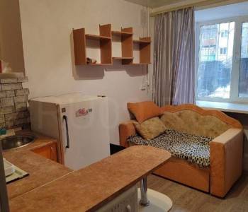 Продается 1-комнатная квартира, 14 м²