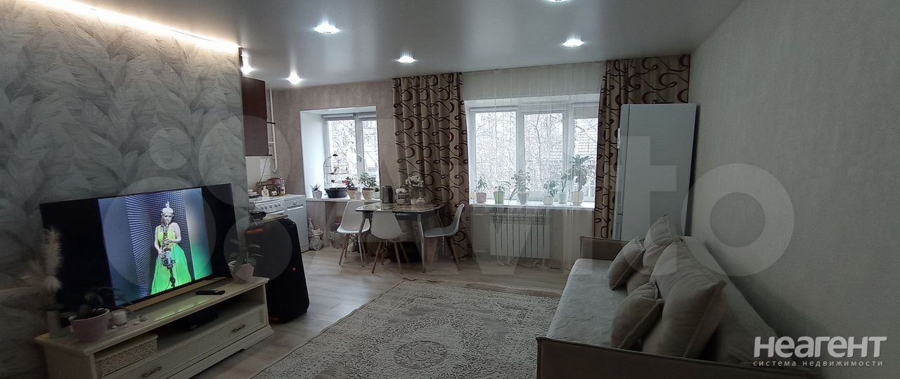 Продается 2-х комнатная квартира, 42,8 м²