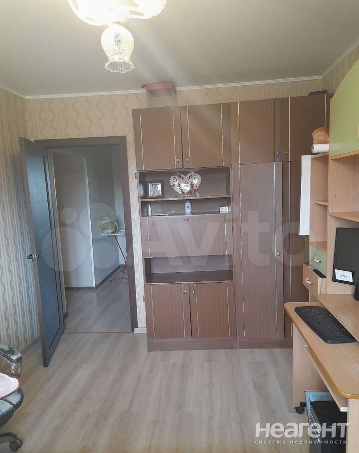 Продается 3-х комнатная квартира, 64 м²