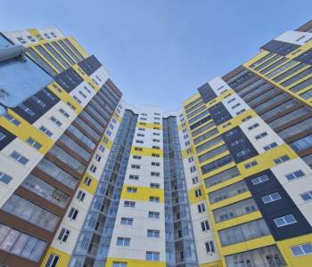 Продается 1-комнатная квартира, 42 м²