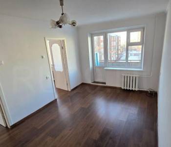 Продается 3-х комнатная квартира, 47 м²