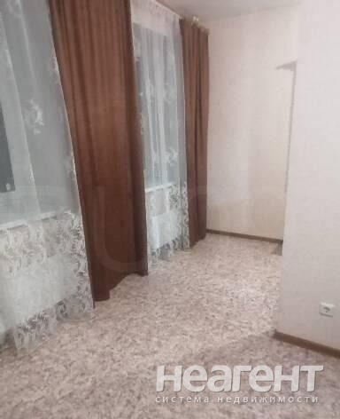 Продается 1-комнатная квартира, 32 м²