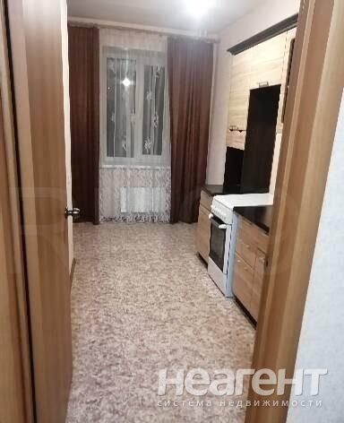 Продается 1-комнатная квартира, 32 м²