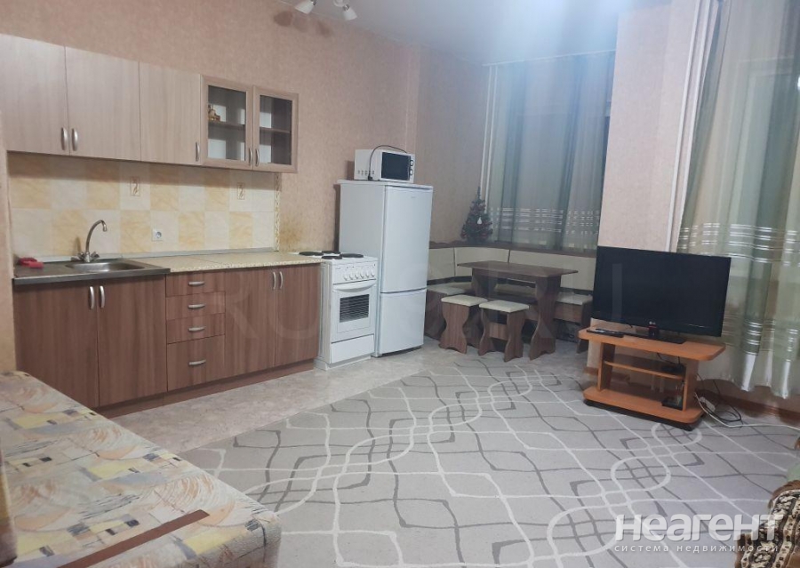 Сдается 1-комнатная квартира, 35 м²