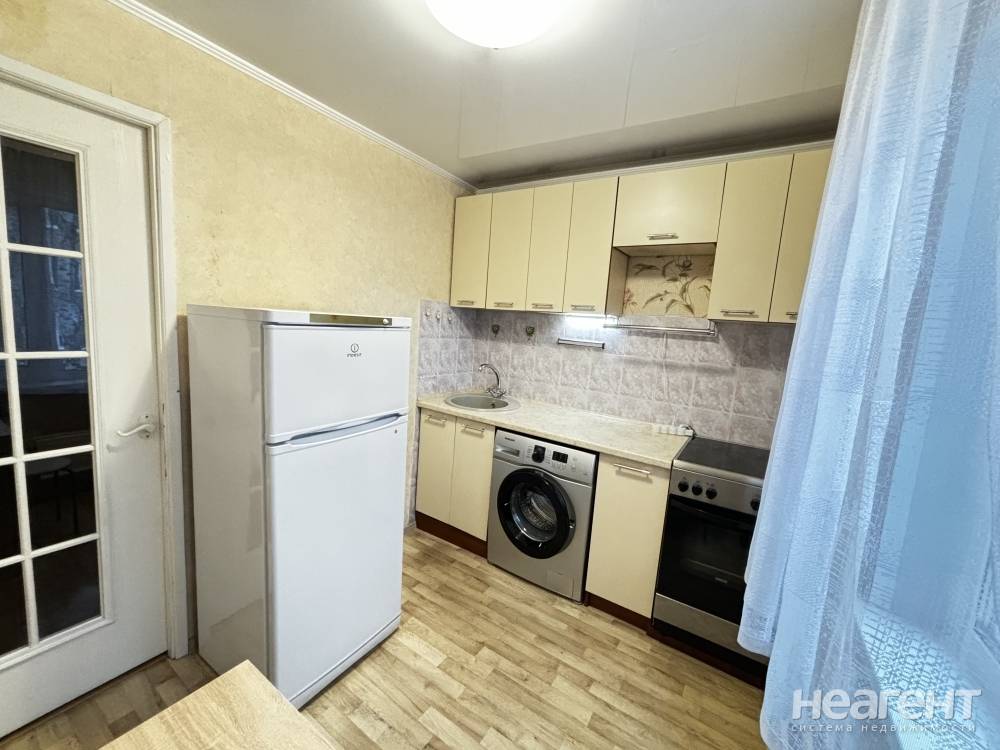 Сдается 1-комнатная квартира, 30 м²