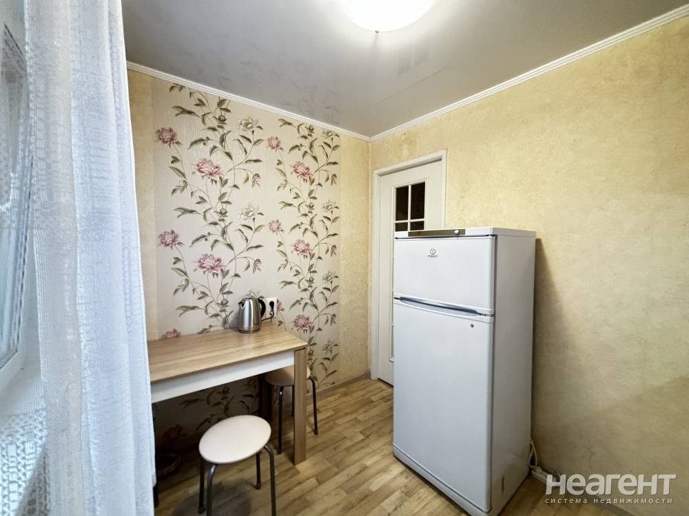 Сдается 1-комнатная квартира, 30 м²