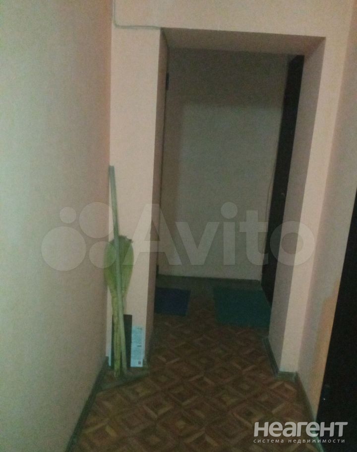 Продается 1-комнатная квартира, 18 м²