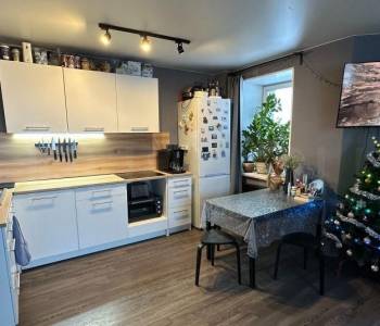 Продается 1-комнатная квартира, 33 м²