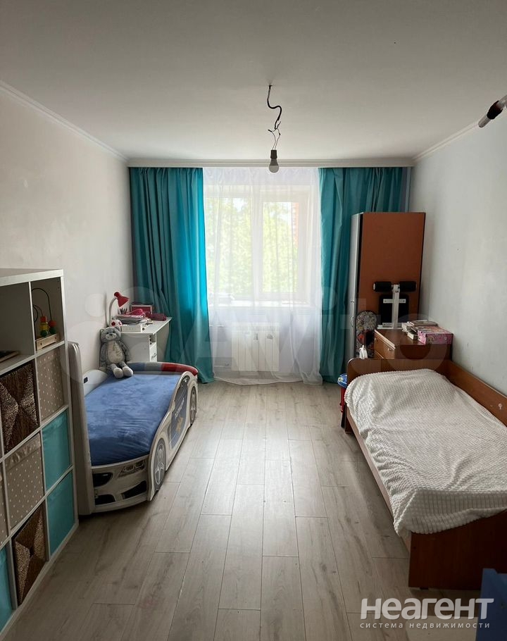 Продается Многокомнатная квартира, 95,7 м²