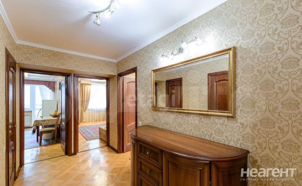 Продается 3-х комнатная квартира, 94,6 м²