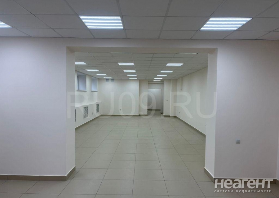 Сдается Нежилое помещение, 150 м²