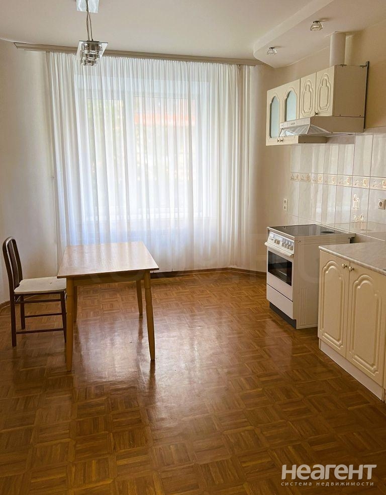 Продается 3-х комнатная квартира, 113 м²