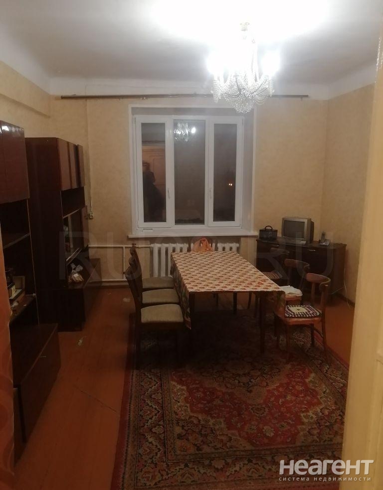 Сдается 2-х комнатная квартира, 76 м²