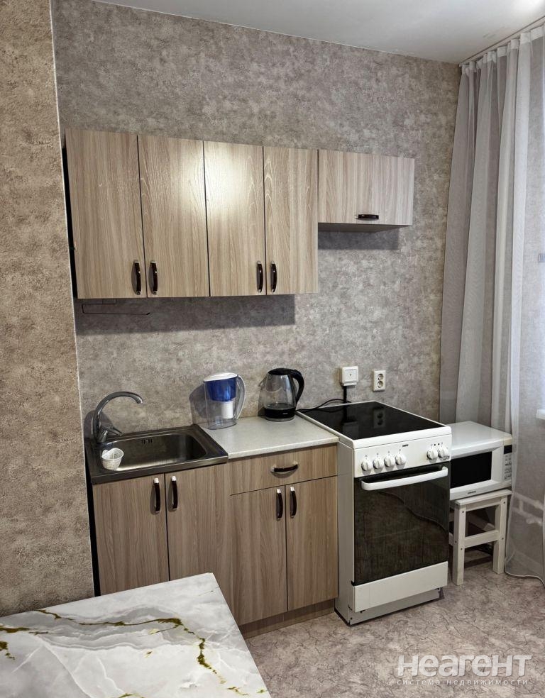 Сдается 1-комнатная квартира, 35 м²