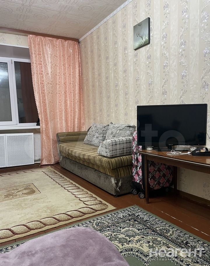 Продается 1-комнатная квартира, 38 м²