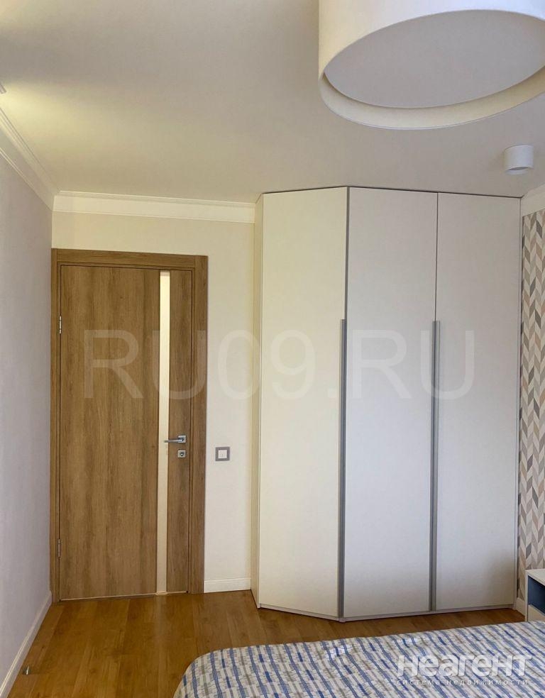 Продается 2-х комнатная квартира, 71 м²