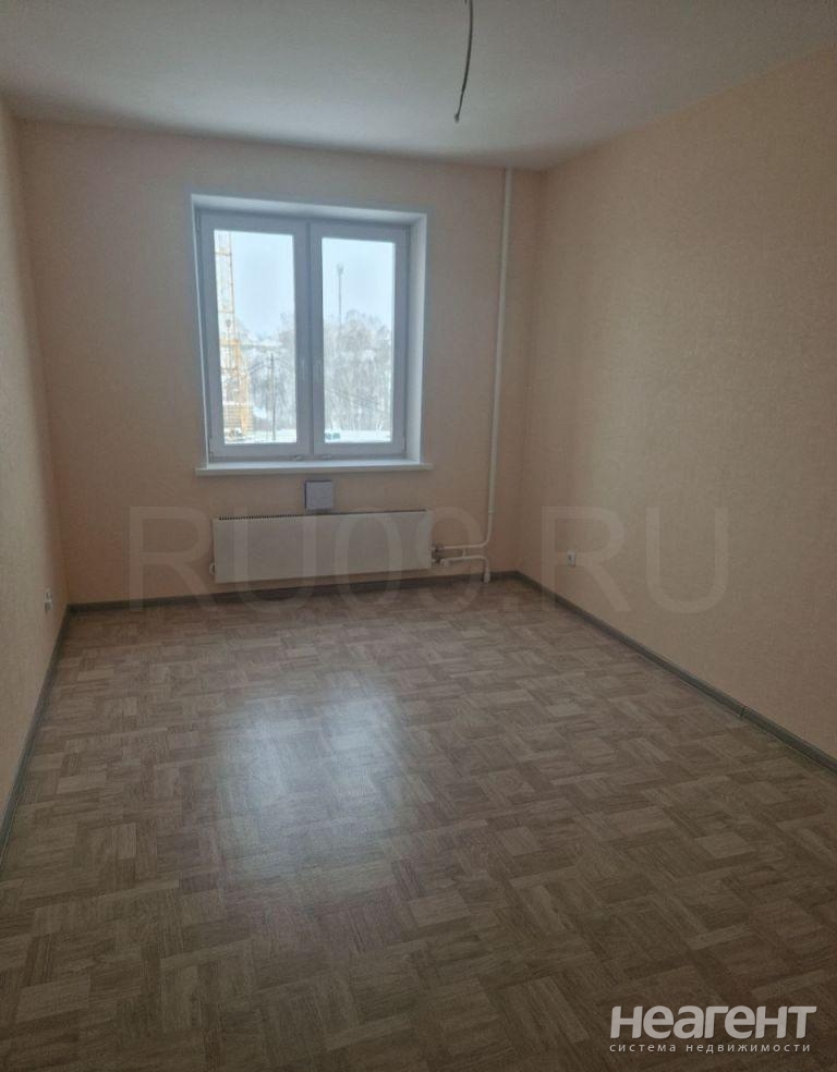 Продается Многокомнатная квартира, 103 м²