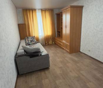 Сдается 1-комнатная квартира, 42 м²