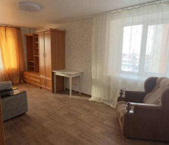 Сдается 1-комнатная квартира, 42 м²