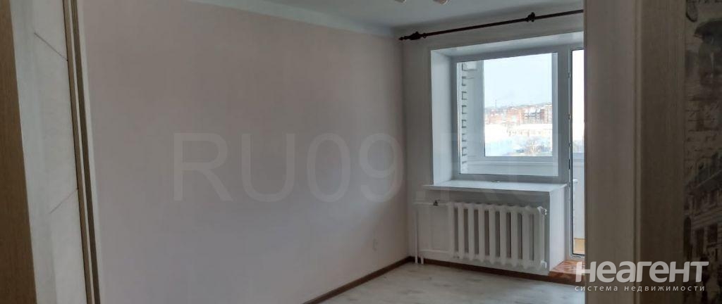 Продается 1-комнатная квартира, 38 м²