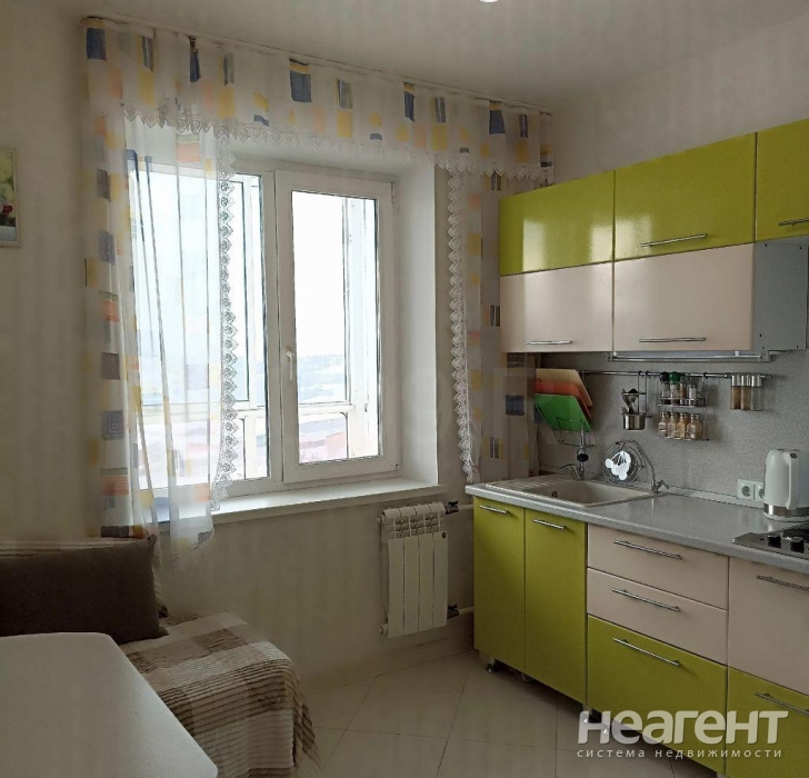 Продается 1-комнатная квартира, 39 м²