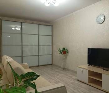 Продается 1-комнатная квартира, 39 м²