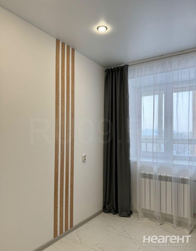 Продается 1-комнатная квартира, 38 м²