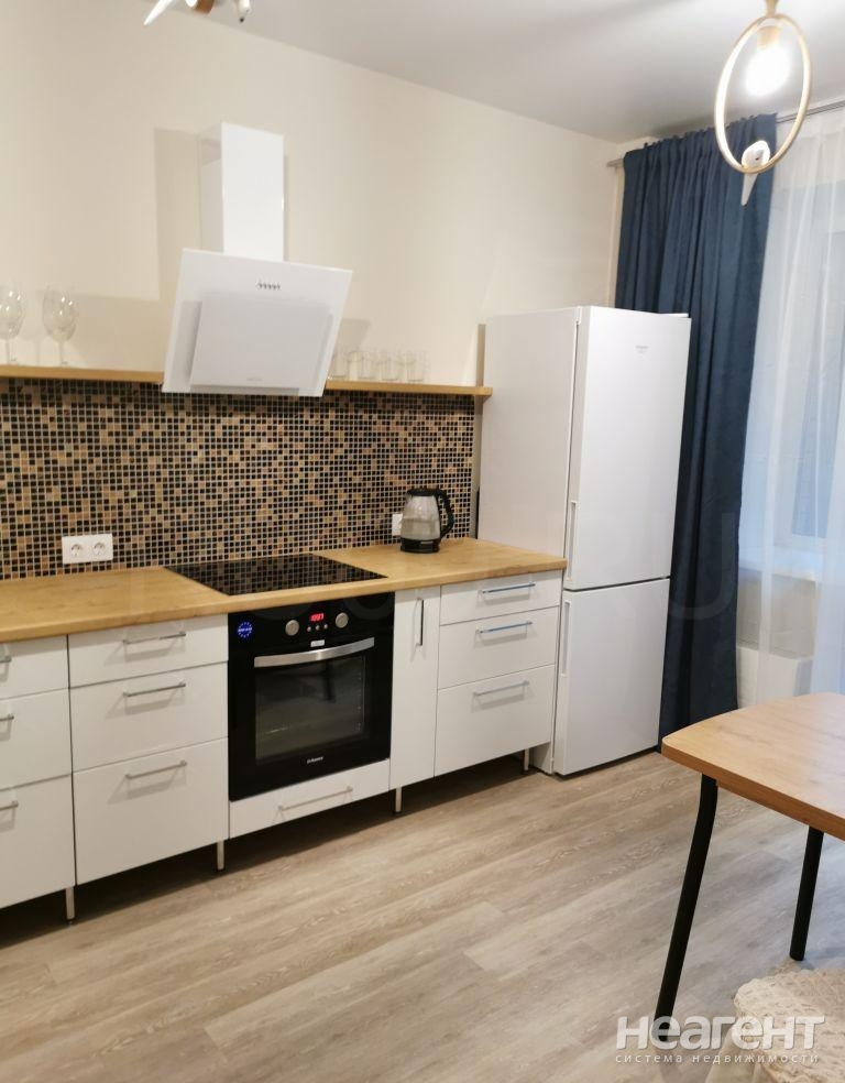 Сдается 1-комнатная квартира, 35 м²