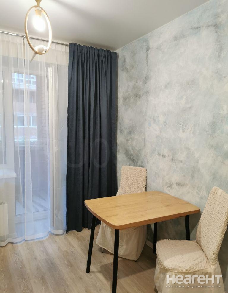 Сдается 1-комнатная квартира, 35 м²