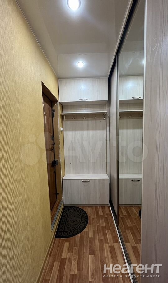 Продается 1-комнатная квартира, 36 м²