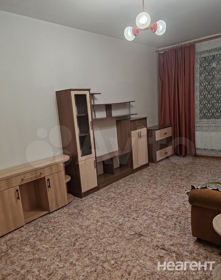 Сдается 1-комнатная квартира, 44 м²