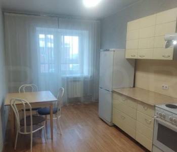 Сдается 1-комнатная квартира, 42 м²